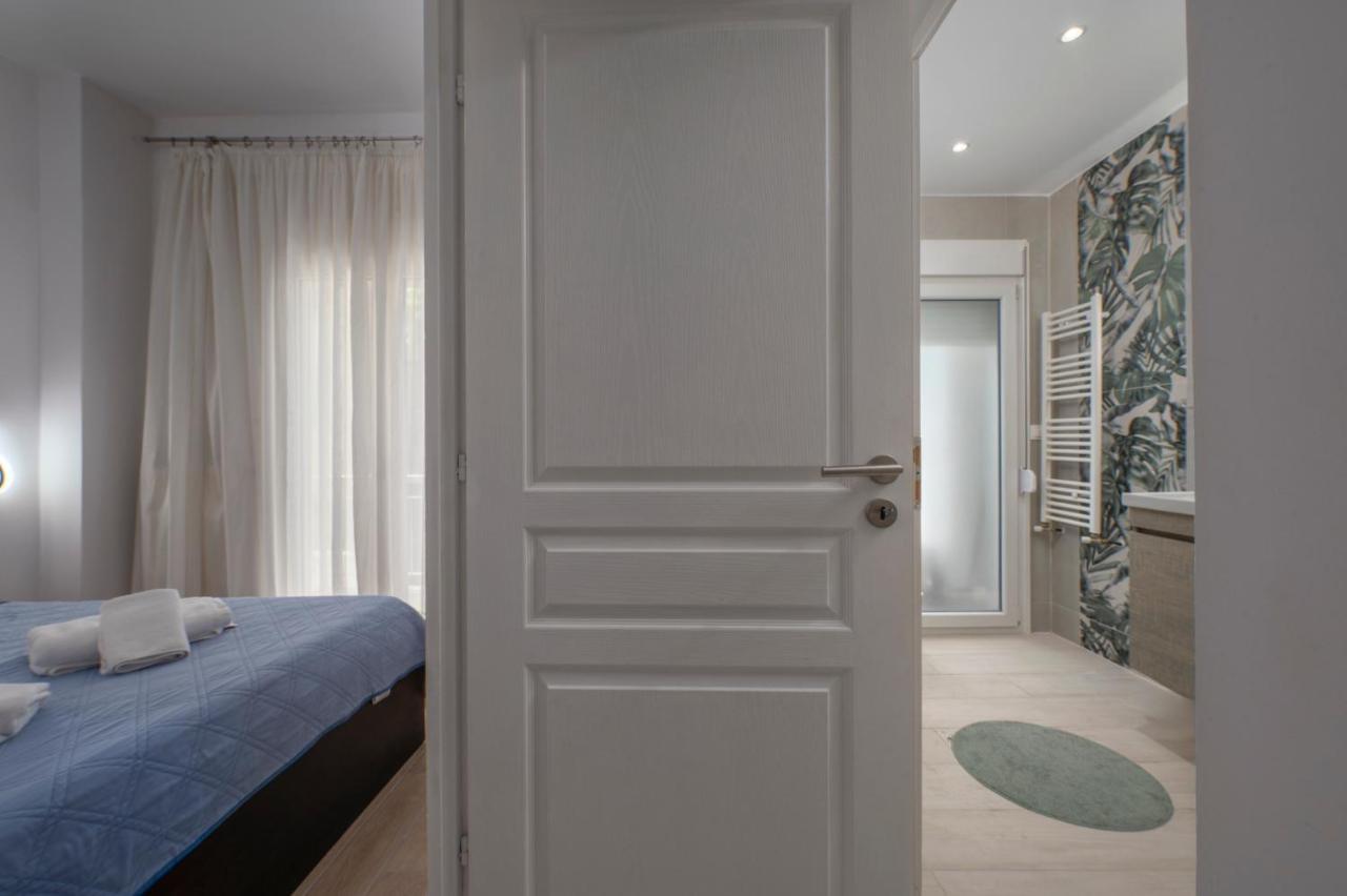 Kosmos Service Apartment City Center 3 With Additional Cost Parking Tesalónica Exterior foto