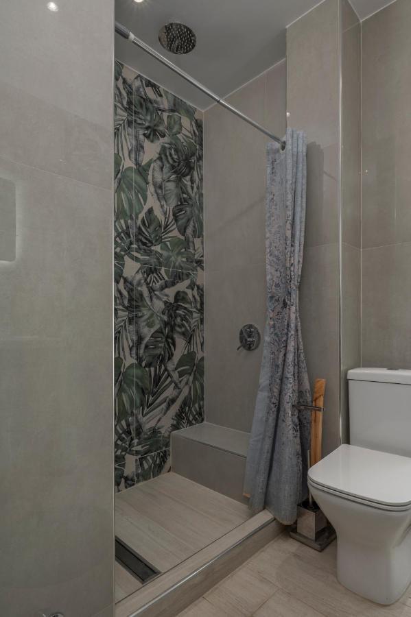 Kosmos Service Apartment City Center 3 With Additional Cost Parking Tesalónica Exterior foto