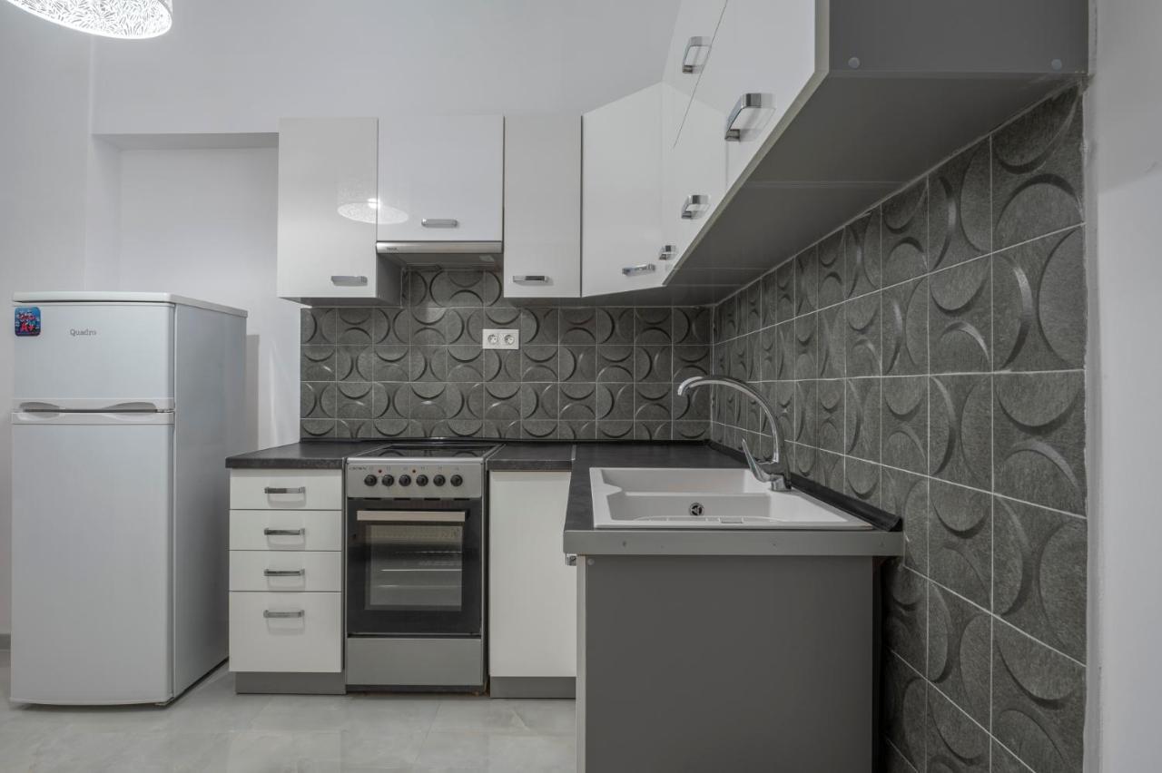 Kosmos Service Apartment City Center 3 With Additional Cost Parking Tesalónica Exterior foto